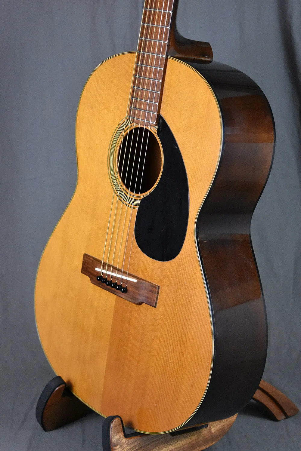 1972(c.) Yamaha FG-75 Folk Guitar