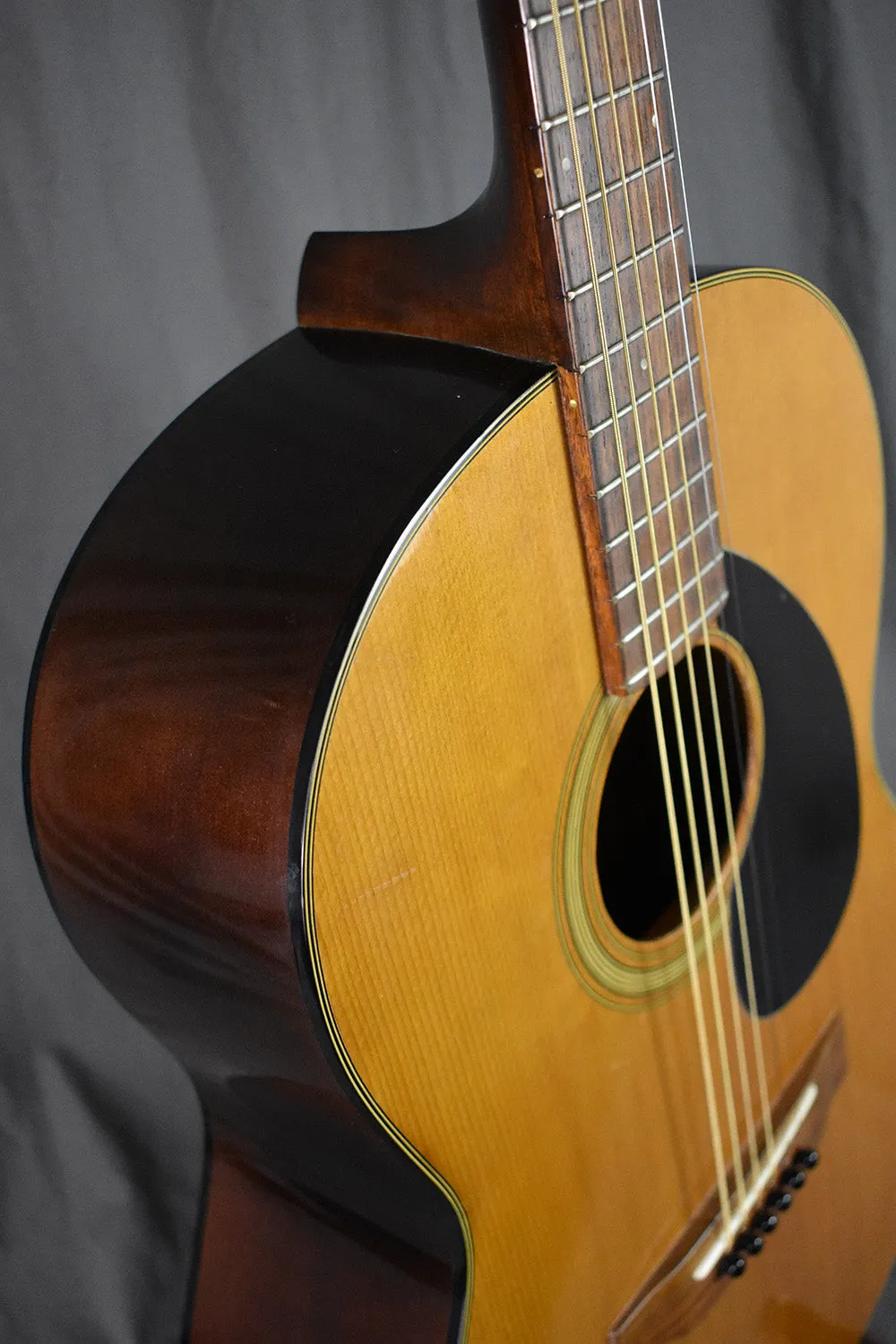 1972(c.) Yamaha FG-75 Folk Guitar