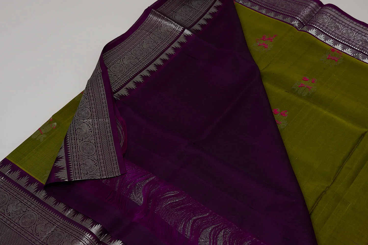 Venkatgiri Saree- Green and Purple W/silver Zari (Attached Blouse Material)