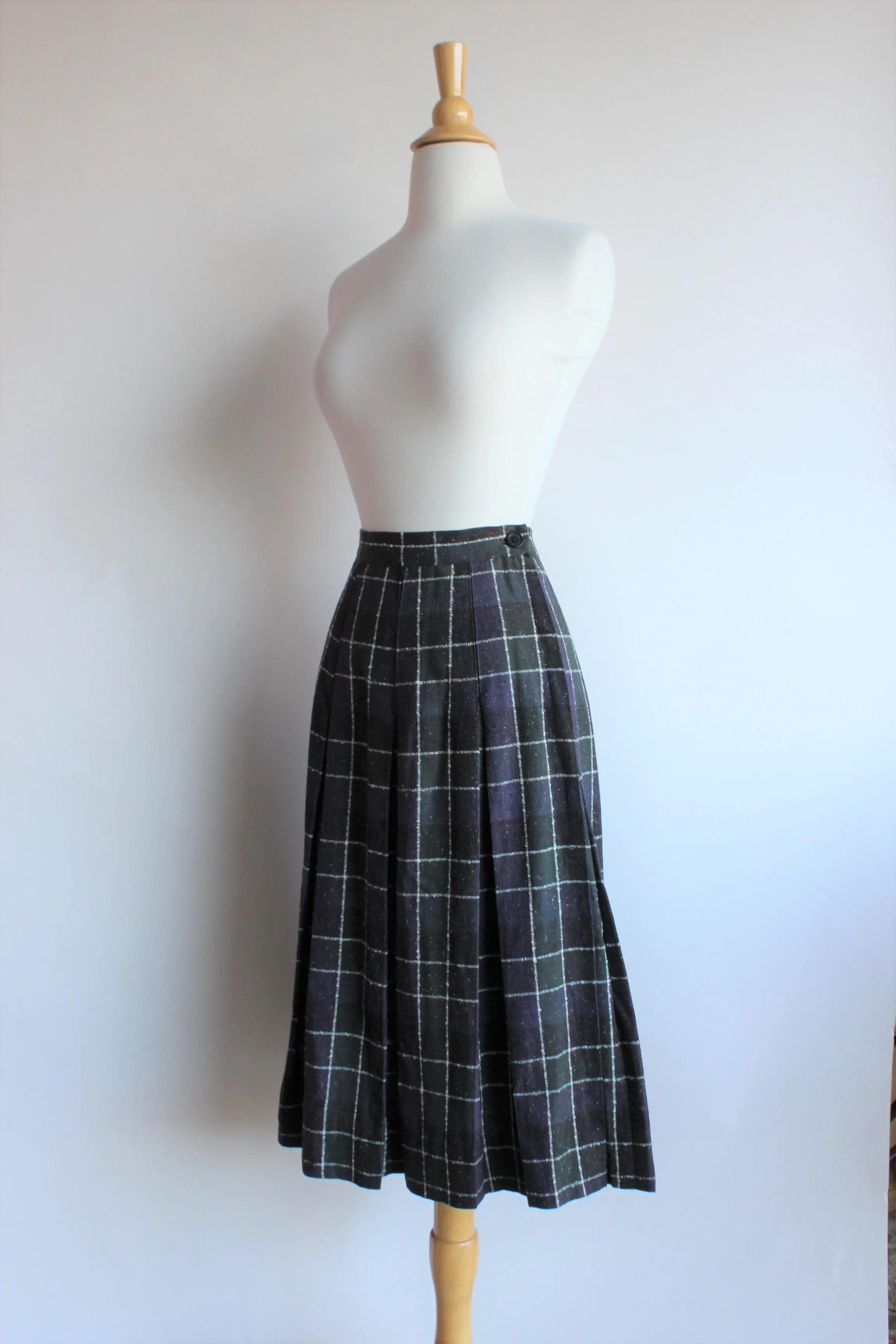 Vintage 1960s Plaid Wool Campus Casuals Pleated Skirt