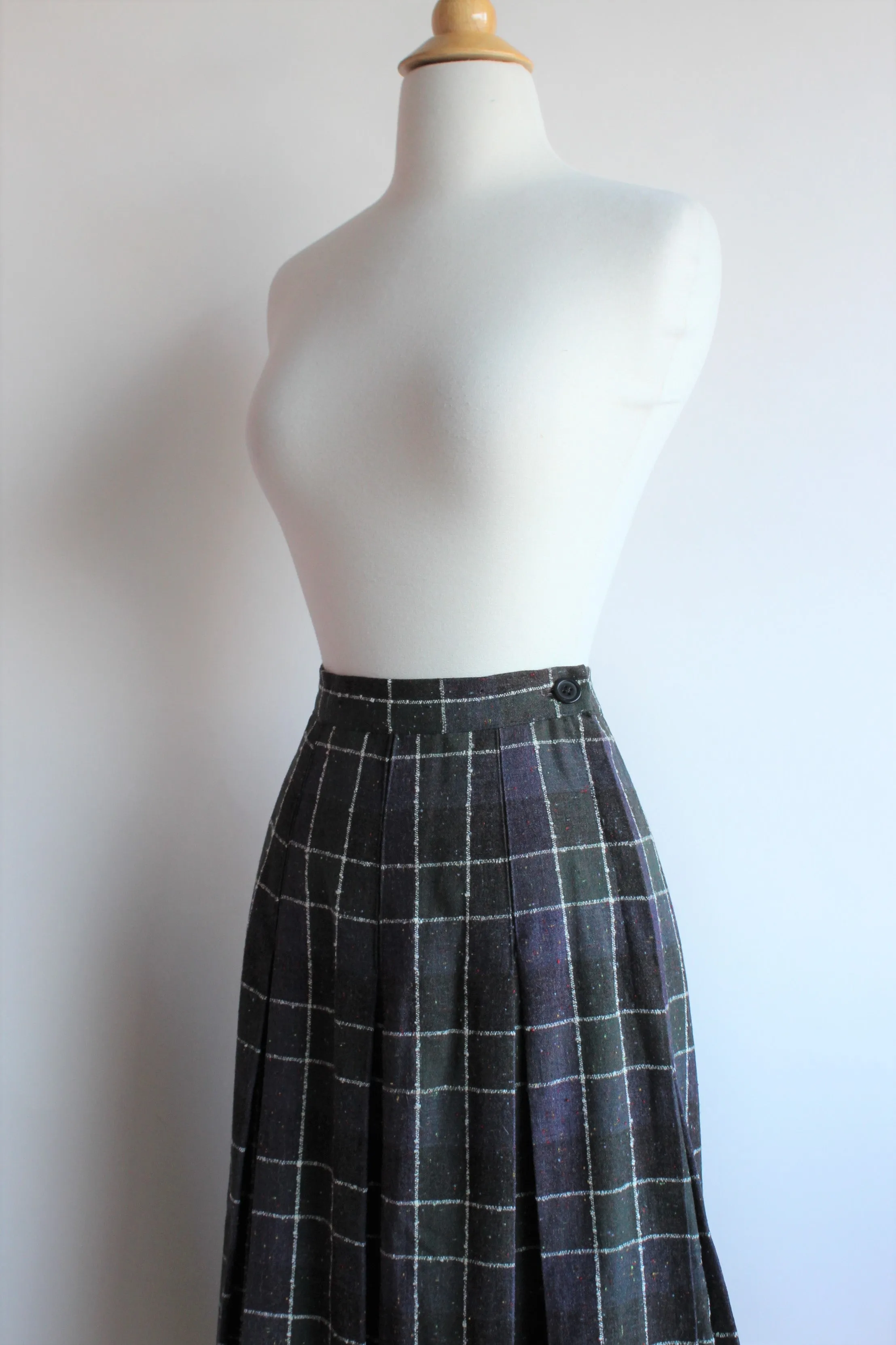 Vintage 1960s Plaid Wool Campus Casuals Pleated Skirt