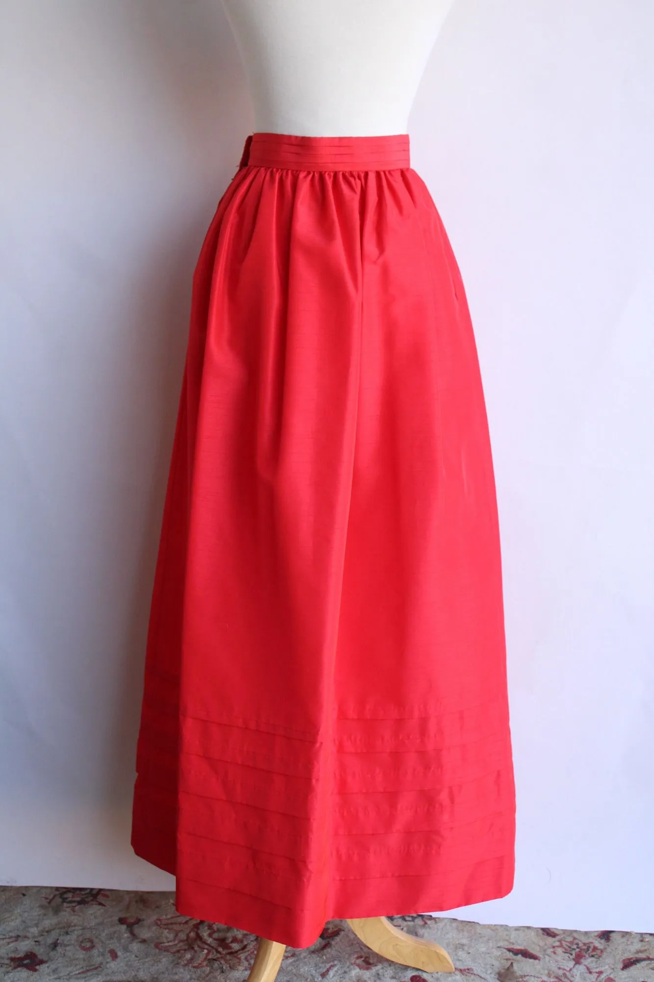 Vintage 1970s Red Maxi Skirt with Pocket