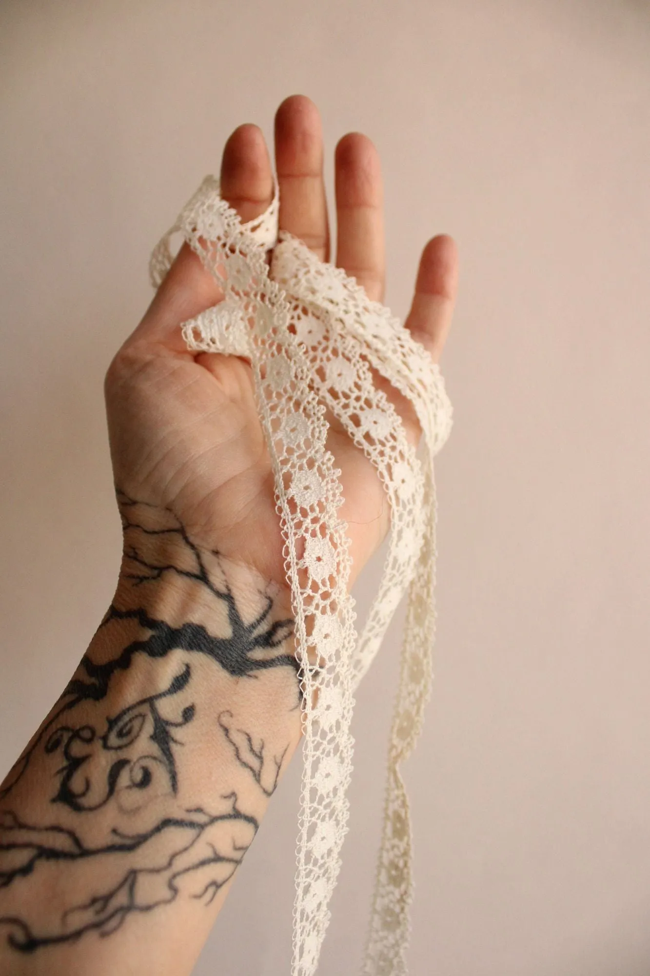 Vintage Lace Trim, Ivory Crochet, .75" Two Yards