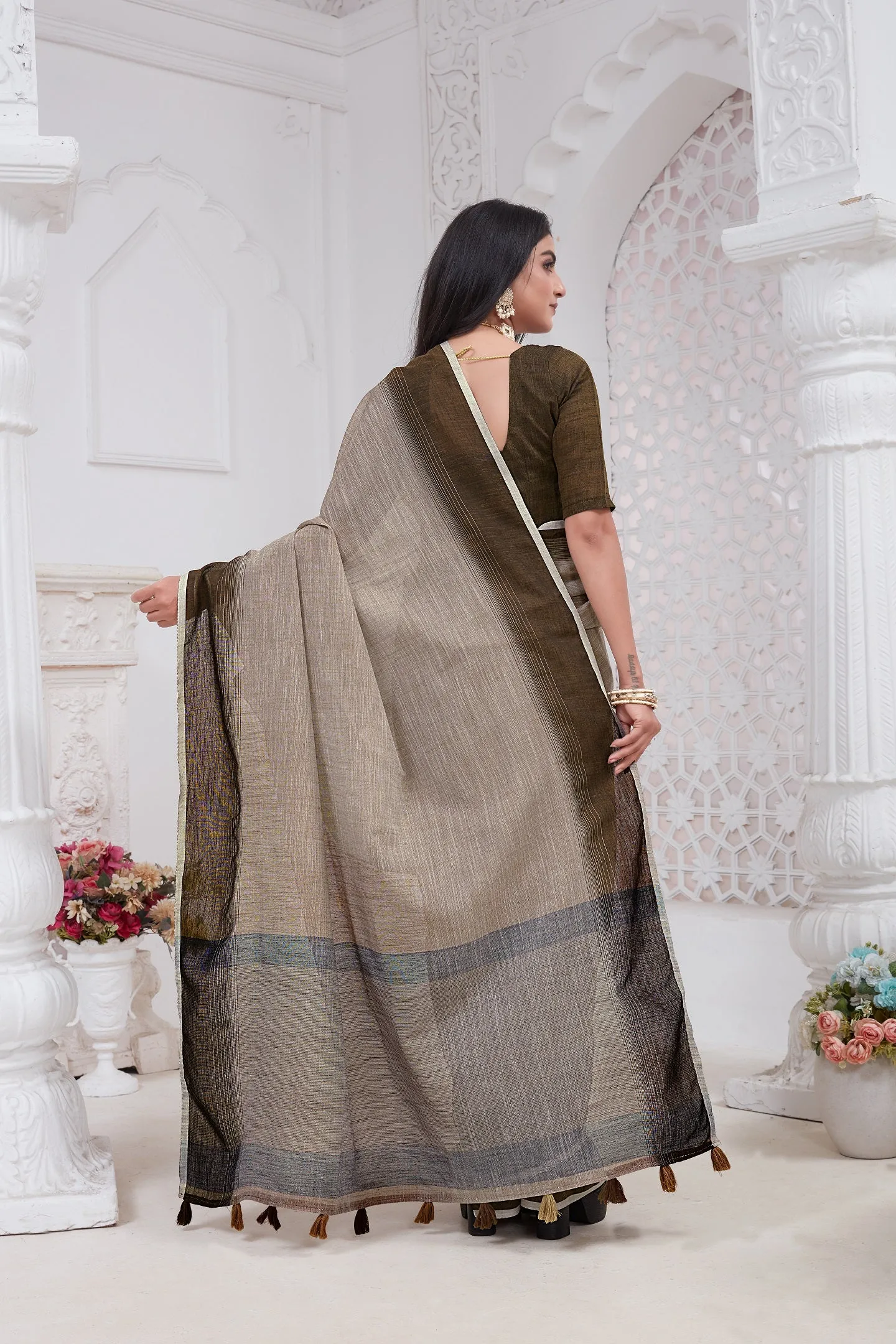 Women Party Wear Linen Saree With Un Stitched Blouse